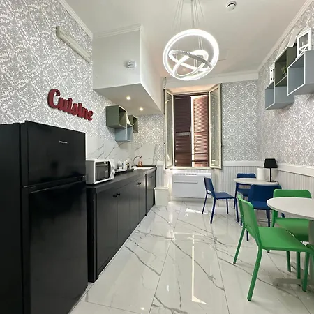 Jupiter ゲストハウス ローマ